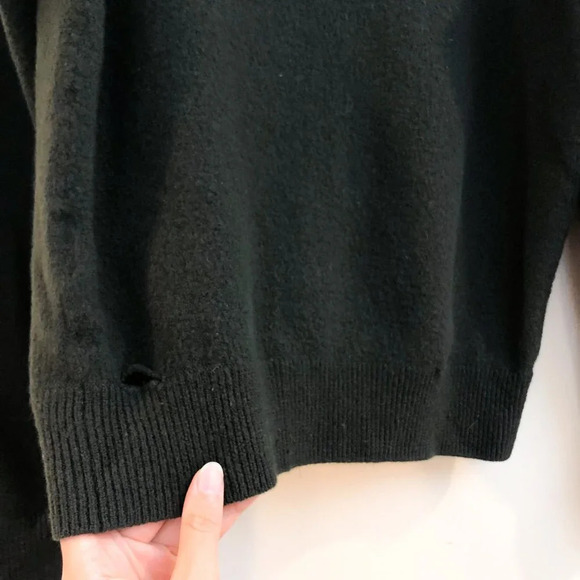 A.P.C. 100% Merino Wool Knit Crew Neck Green Distressed Crew Neck Sweater FLAWED - Picture 15 of 15